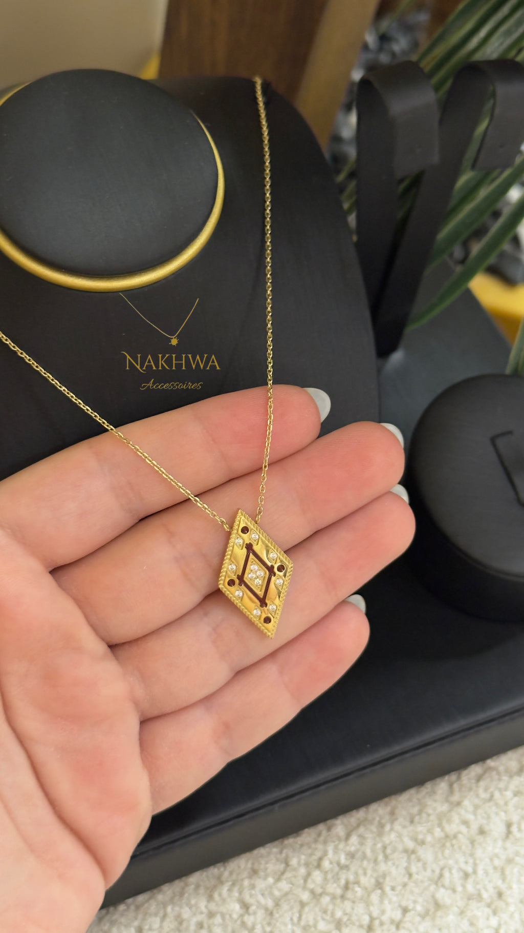 Collier semblable à l’or ✨